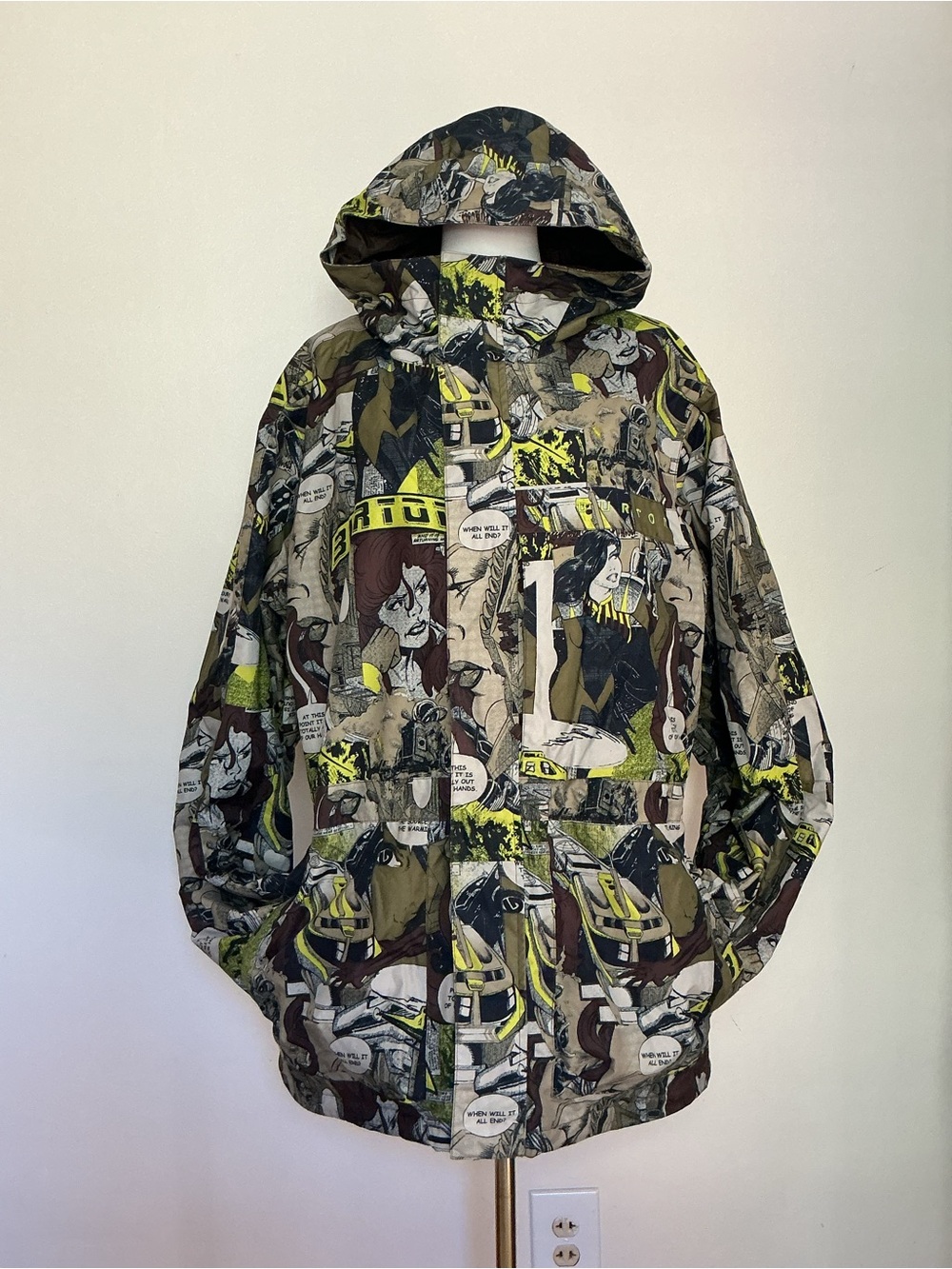 Burton Vintage X Streetwear Comic Book All Over Print Snowboarding Skiing Sz XL